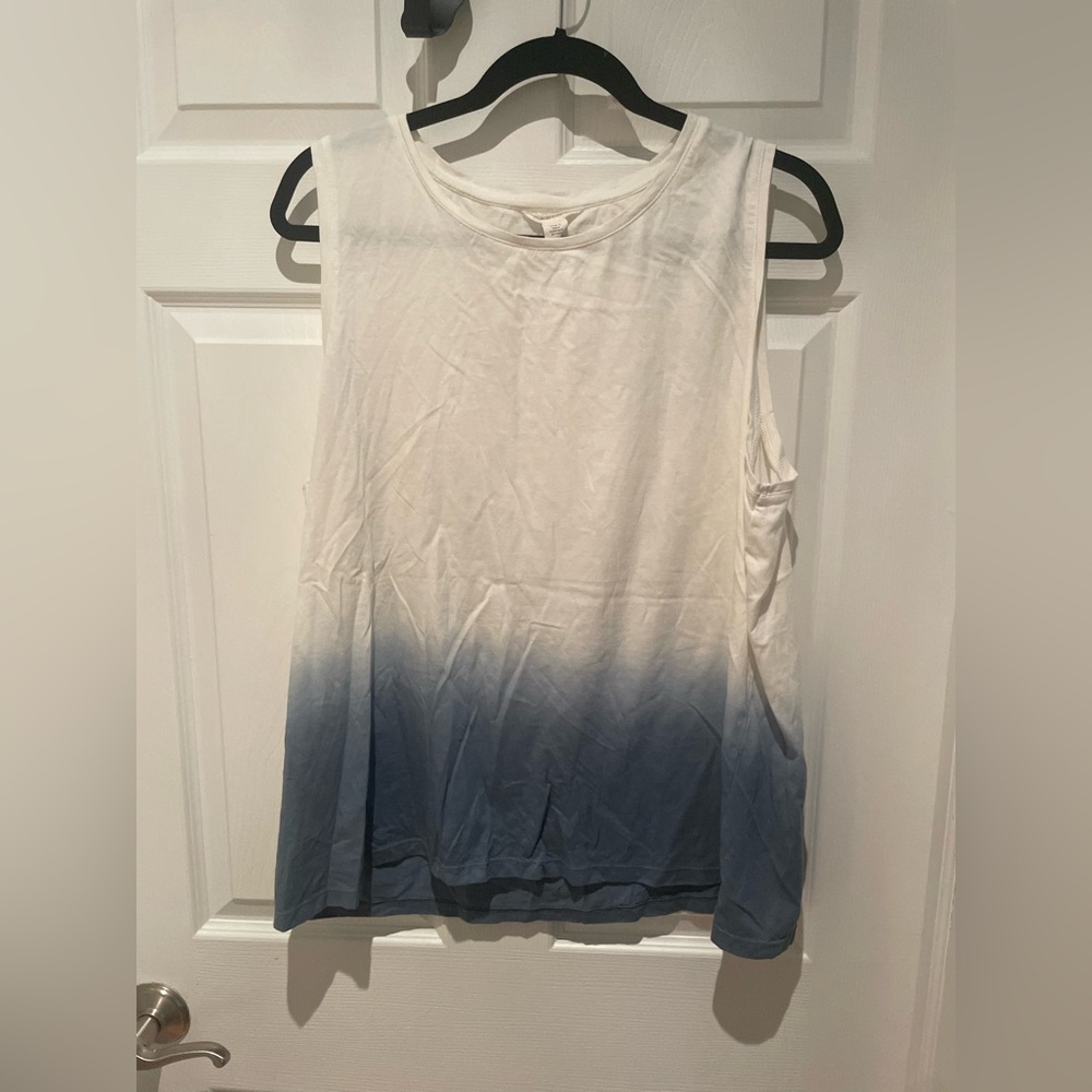 Caslon tank top in tye dye ombré blue size large good condition